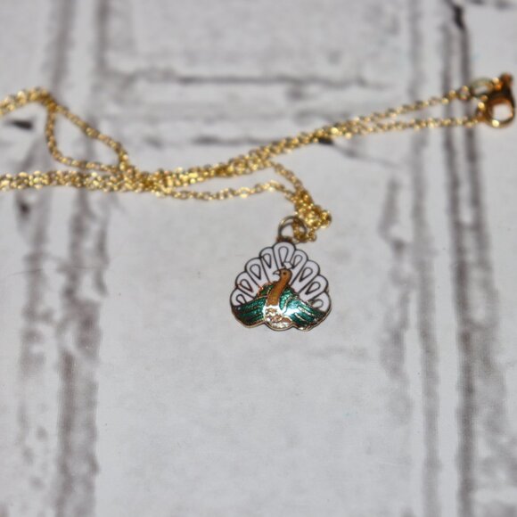 Beautiful vintage gold peacock necklace 18" - Picture 2 of 5